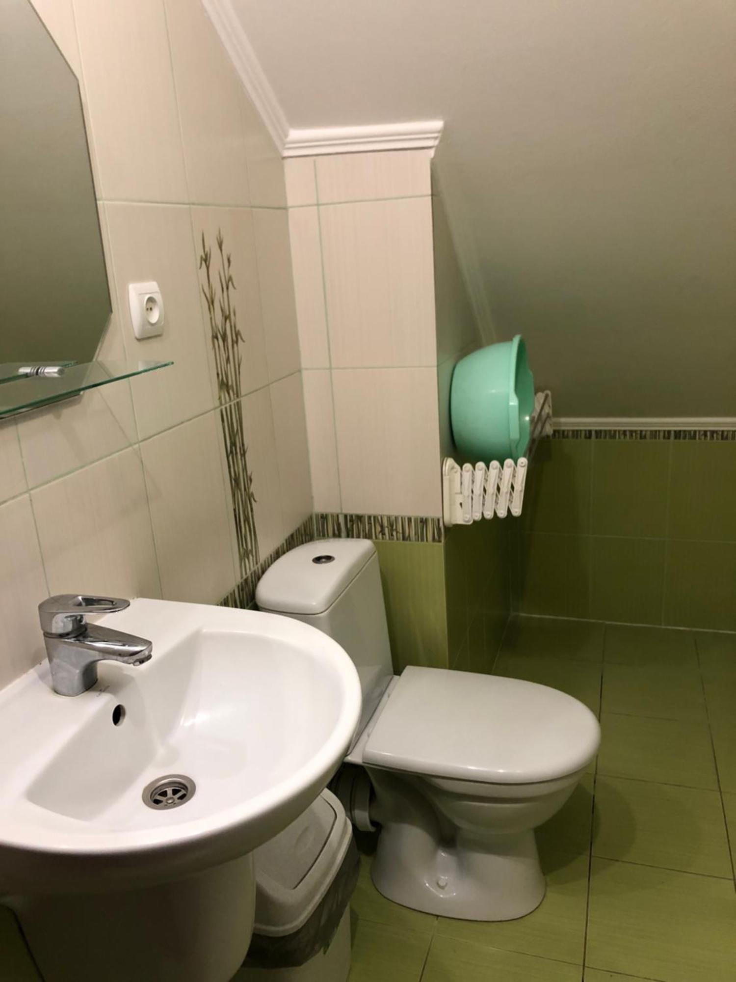 У Оксани Hotel Солочин Екстериор снимка